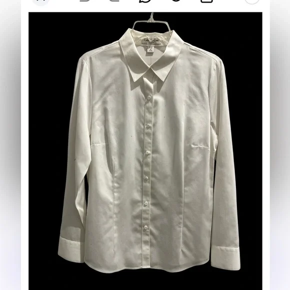 NewColdwater Creek Medium 10-12 White Oxford Button Down with Burgundy Cardigan - Picture 4 of 16